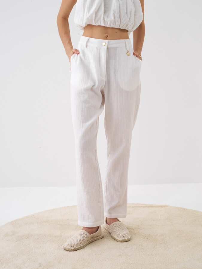 Beyaz Pamuk Dokulu Regular Fit Pantolon