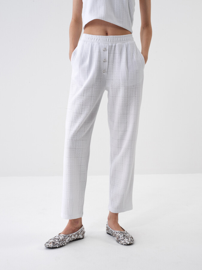 Beyaz Pamuk Dokulu Regular Fit Pantolon - 1