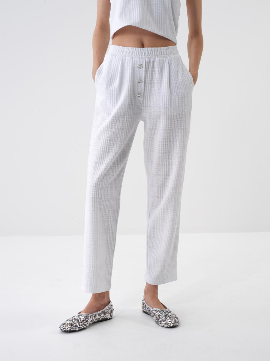 Beyaz Pamuk Dokulu Regular Fit Pantolon - 1