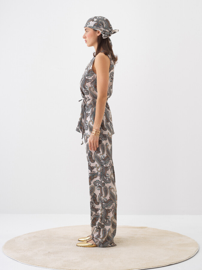 Beyaz Doğal Dökümlü Regular Fit Pantolon (1)