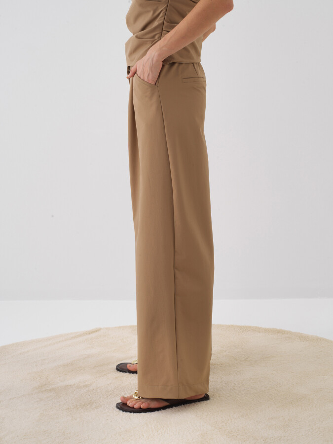 Camel Formunu Koruyan Oversize Pantolon (1)