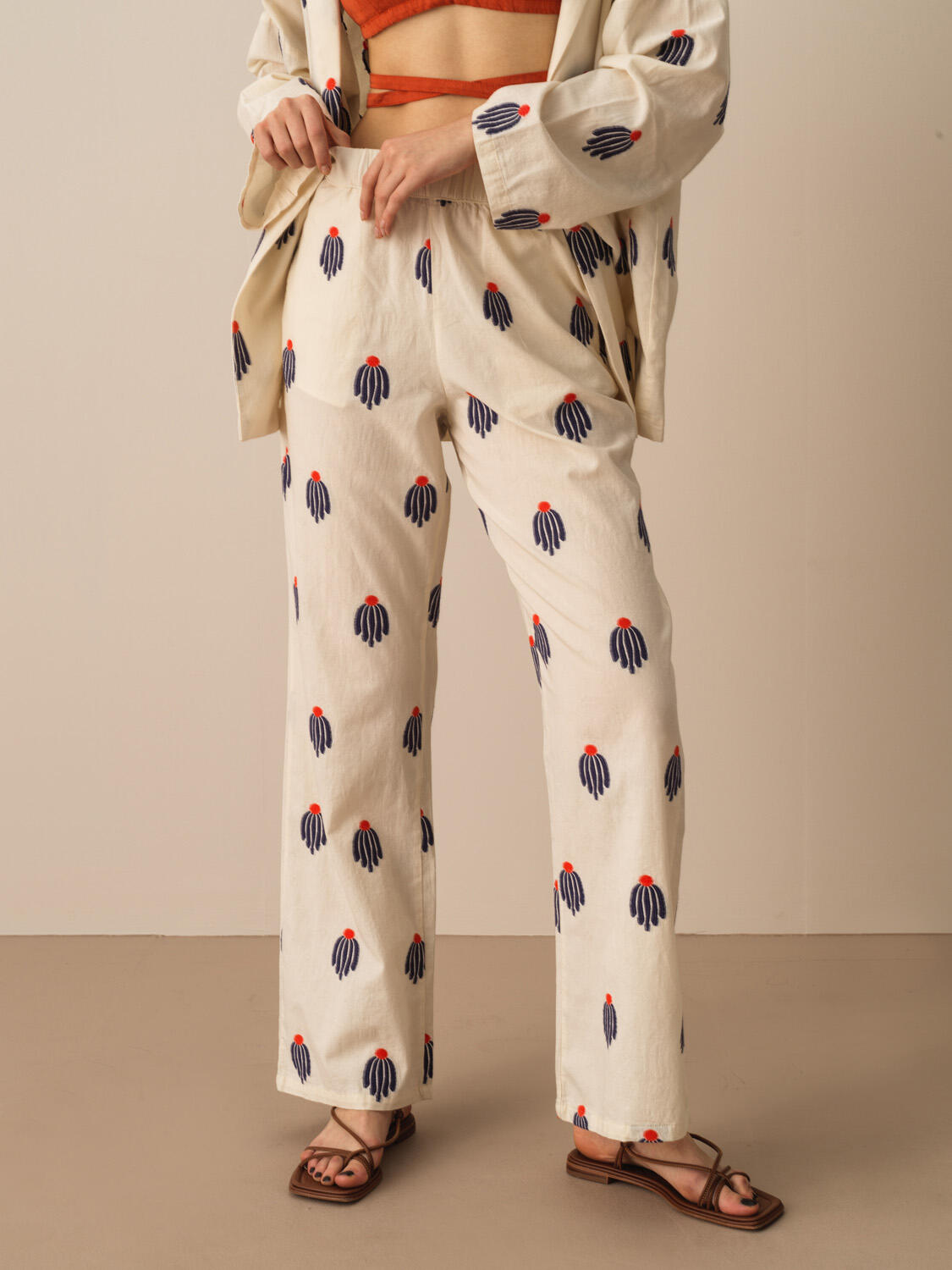 Ekru Pamuk Dokulu Regular Fit Pantolon