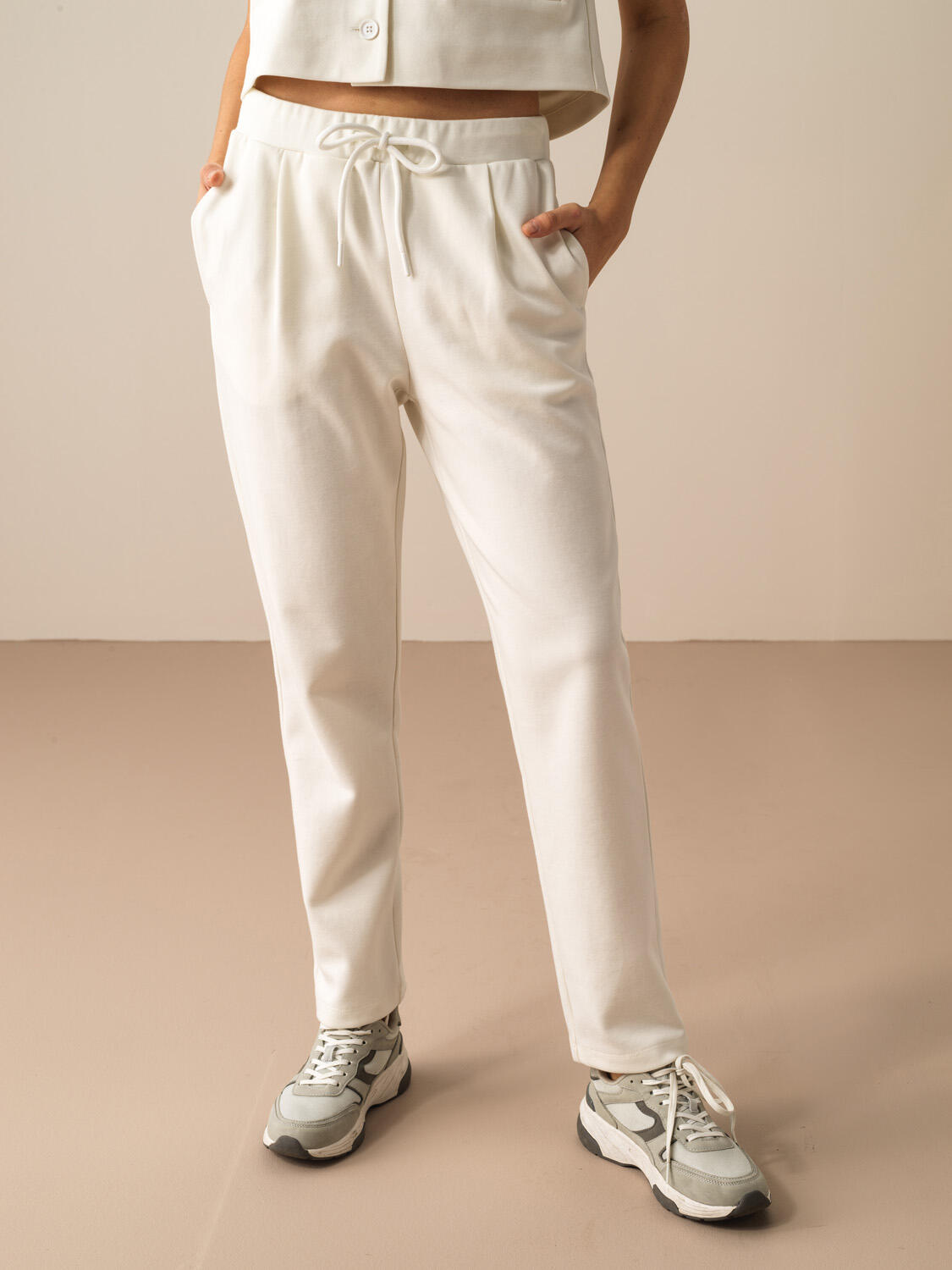 Ekru Pamuk Dokulu Regular Fit Pantolon