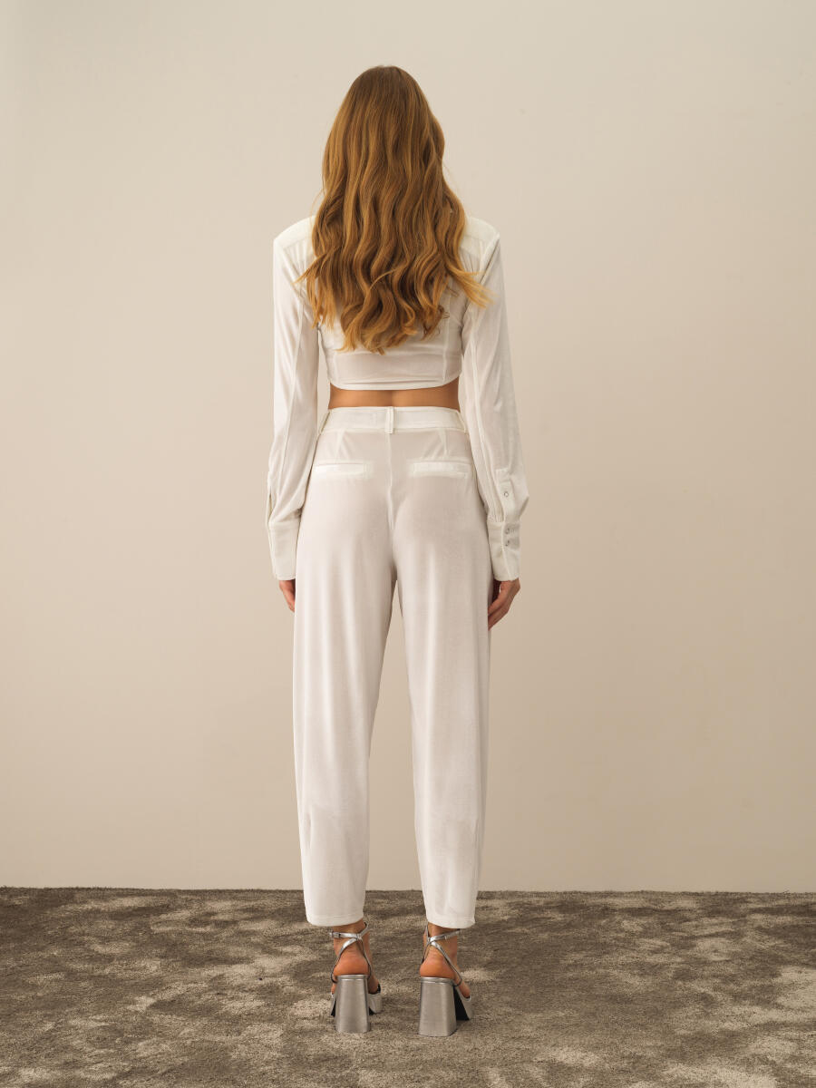 Kırık Beyaz Esnek Dokulu Oversize Pantolon - 5