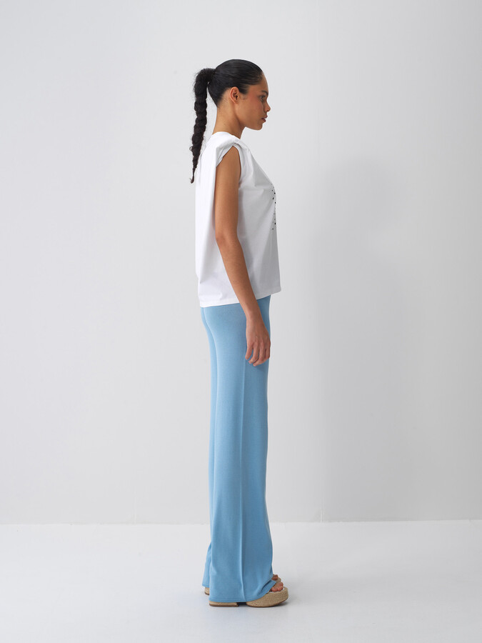 Mavi Doğal Dökümlü Regular Fit Pantolon (3)