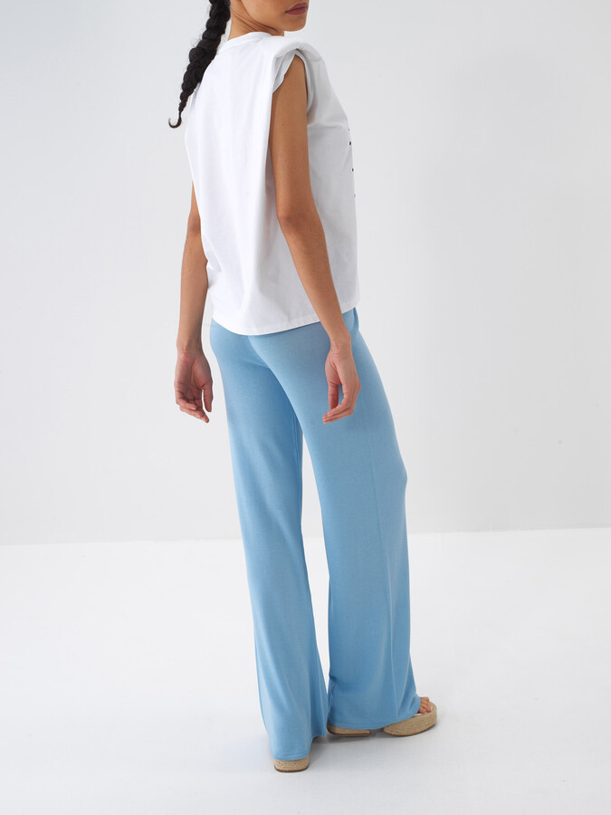 Mavi Doğal Dökümlü Regular Fit Pantolon (6)