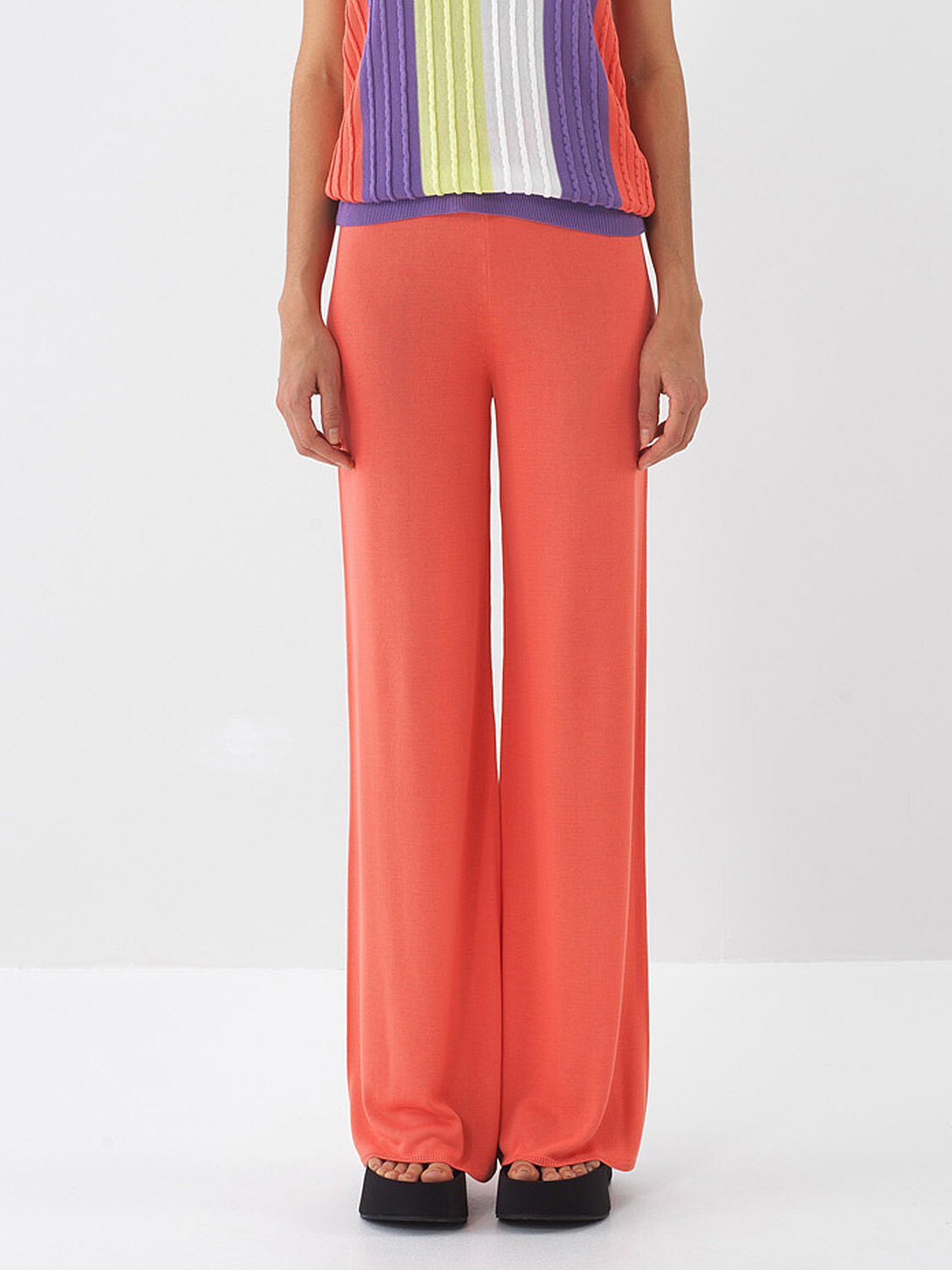 Nar Çiçeği Doğal Dökümlü Regular Fit Pantolon (3)