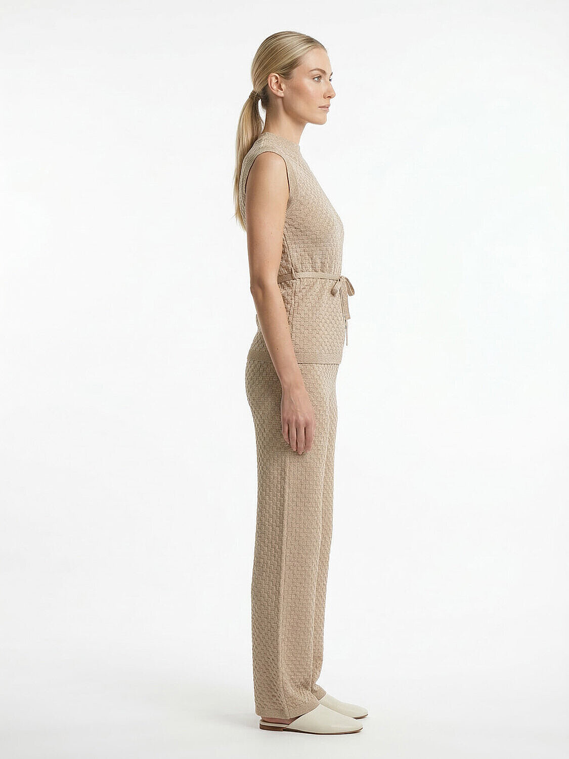 Naturel Doğal Dökümlü Regular Fit Pantolon (3)