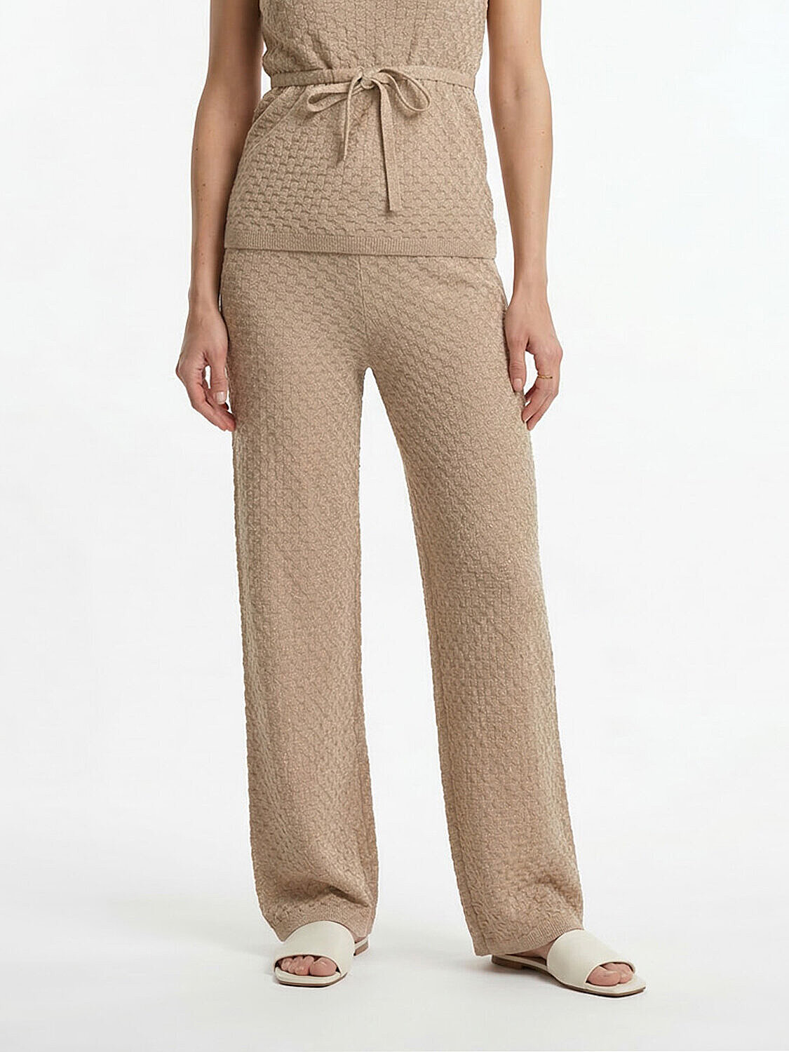 Naturel Doğal Dökümlü Regular Fit Pantolon (1)