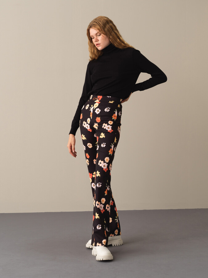 Siyah Pamuk Dokulu Regular Fit Desenli Pantolon - Xint