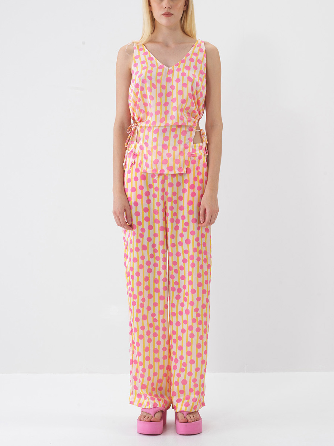 Pembe Formunu Koruyan Oversize Pantolon