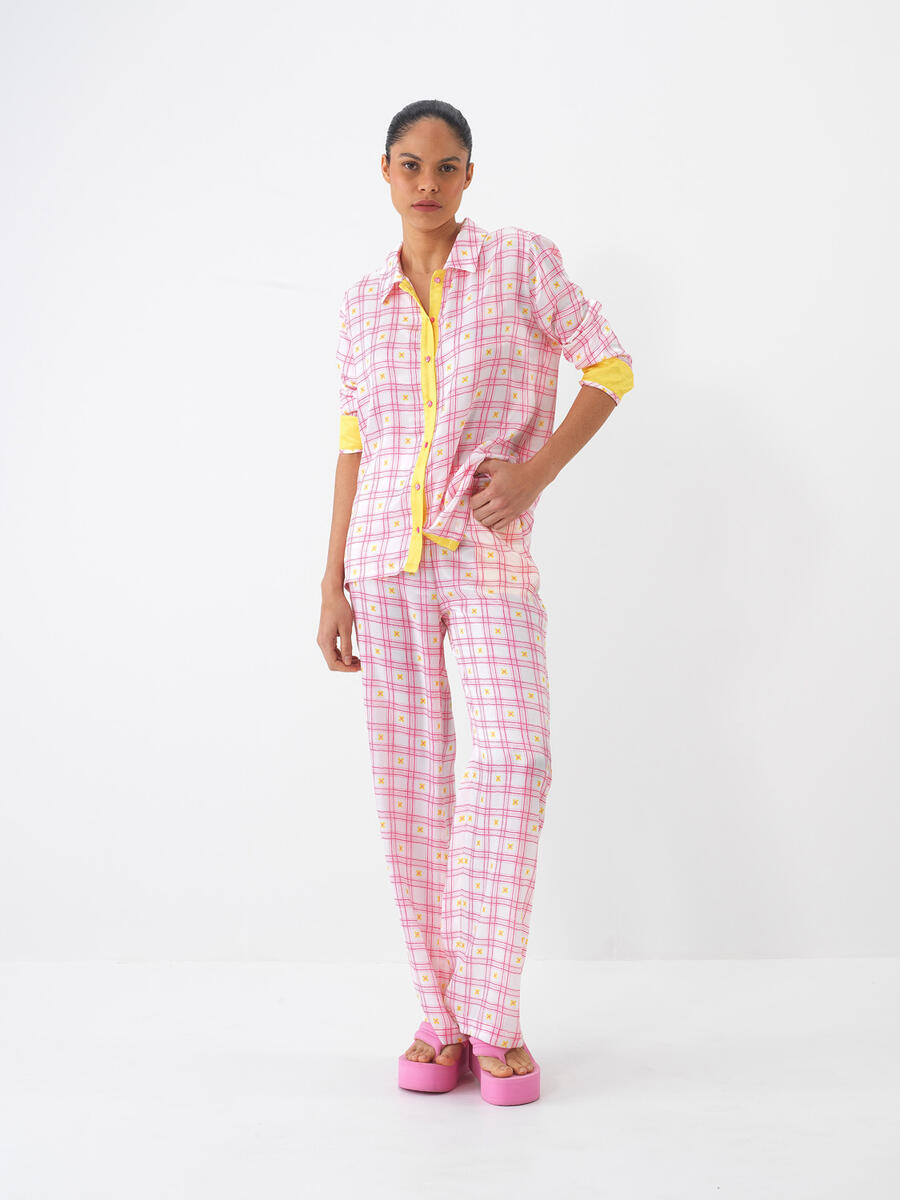 Pembe Formunu Koruyan Regular Fit Pantolon - 1