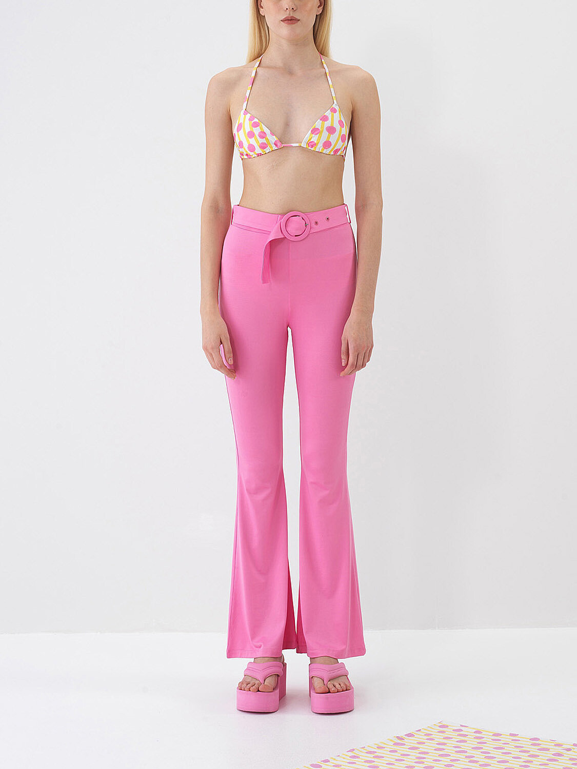 Pembe Doğal Dökümlü Regular Fit Pantolon