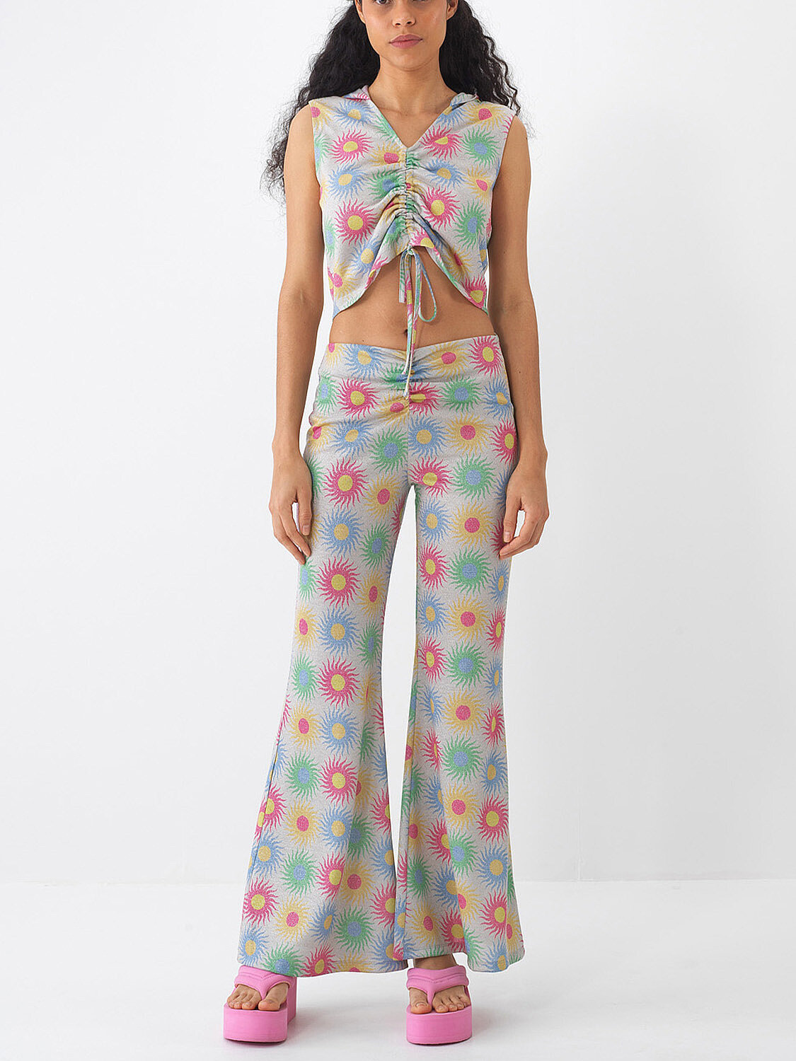 Pembe Doğal Dökümlü Regular Fit Pantolon (1)