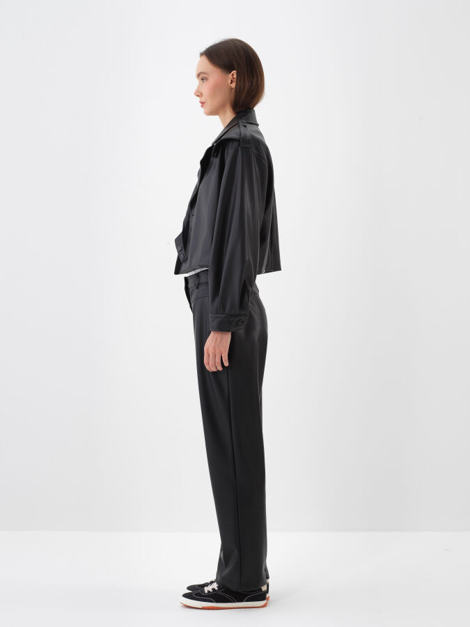 Siyah Deri Görünümlü Regular Fit Pantolon - Xint