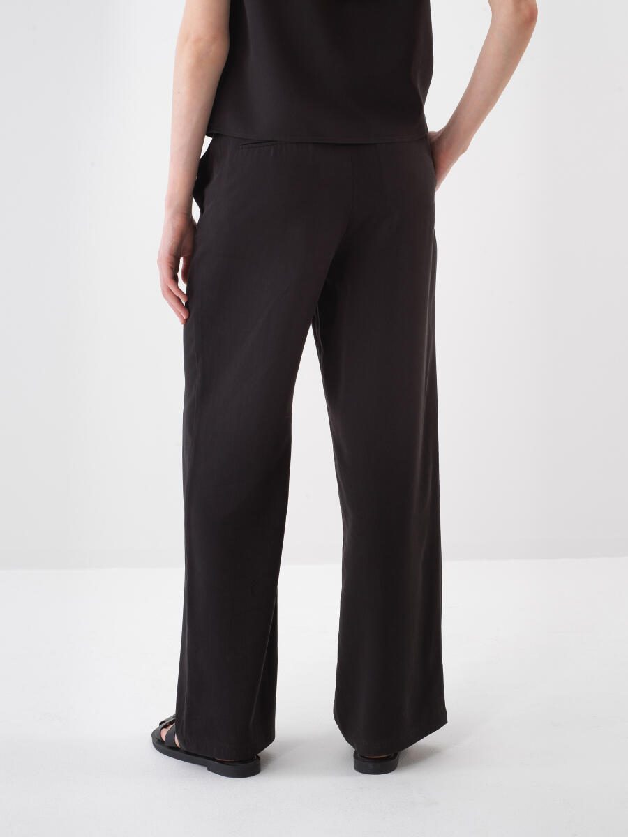 Siyah Doğal Akışlı Oversize Pantolon - 4