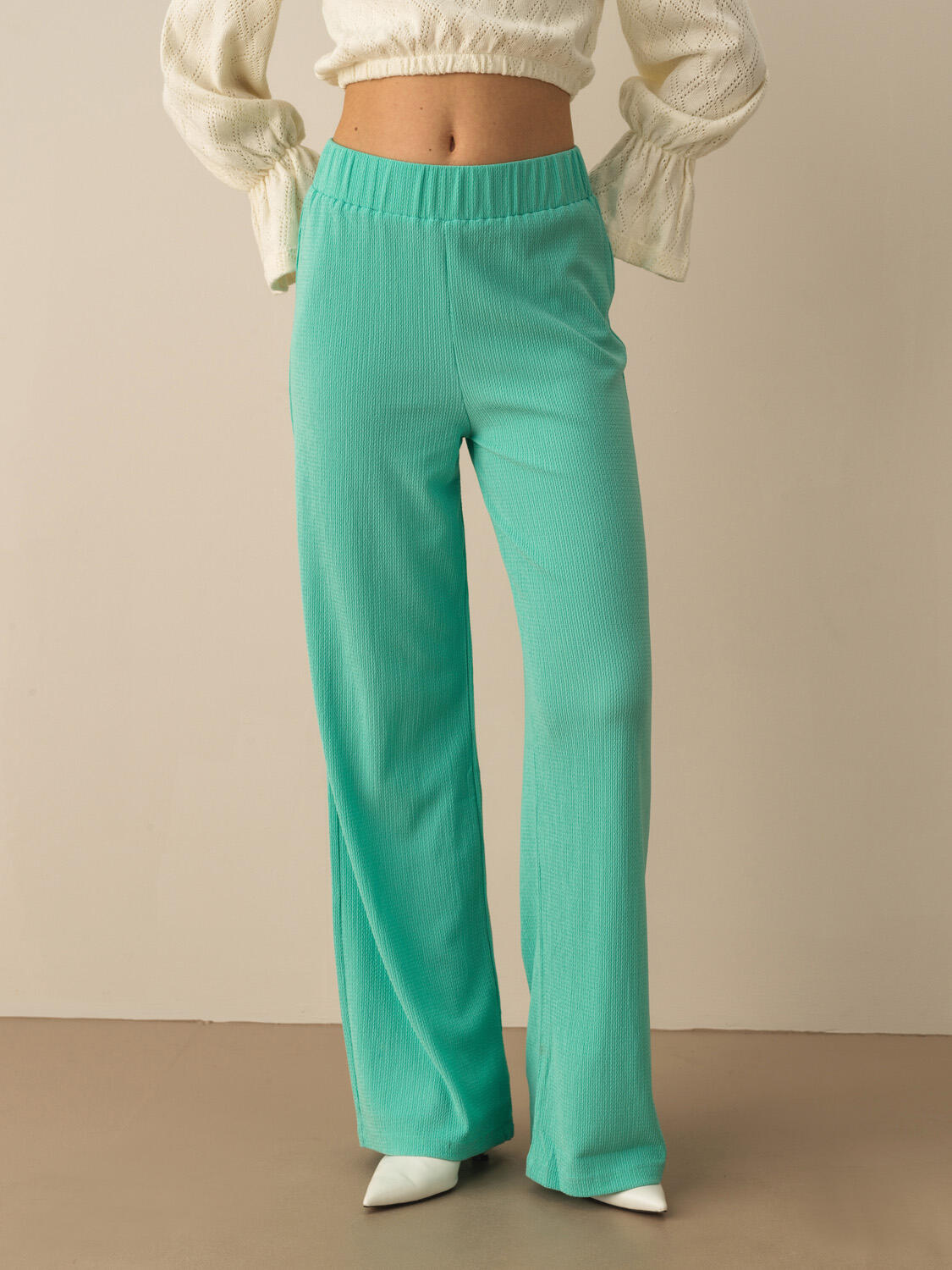 Turkuaz Doğal Dökümlü Regular Fit Pantolon