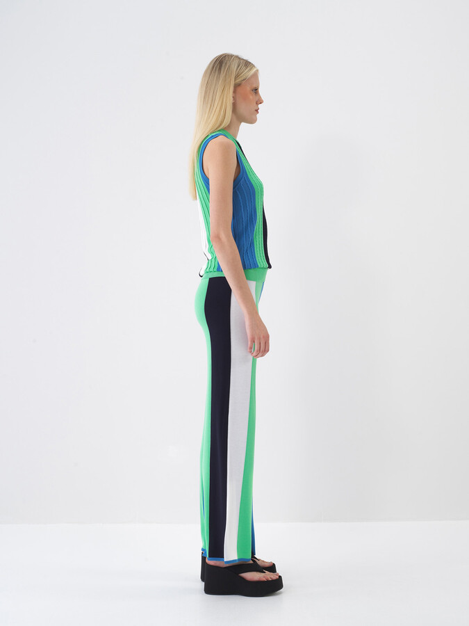 Yeşil Doğal Dökümlü Regular Fit Pantolon (3)