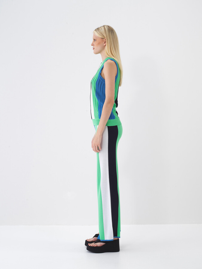 Yeşil Doğal Dökümlü Regular Fit Pantolon (4)