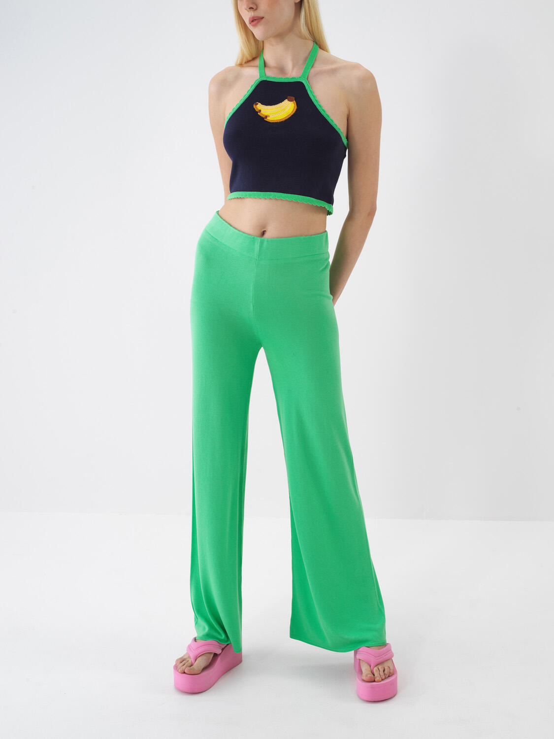 Yeşil Doğal Dökümlü Regular Fit Pantolon