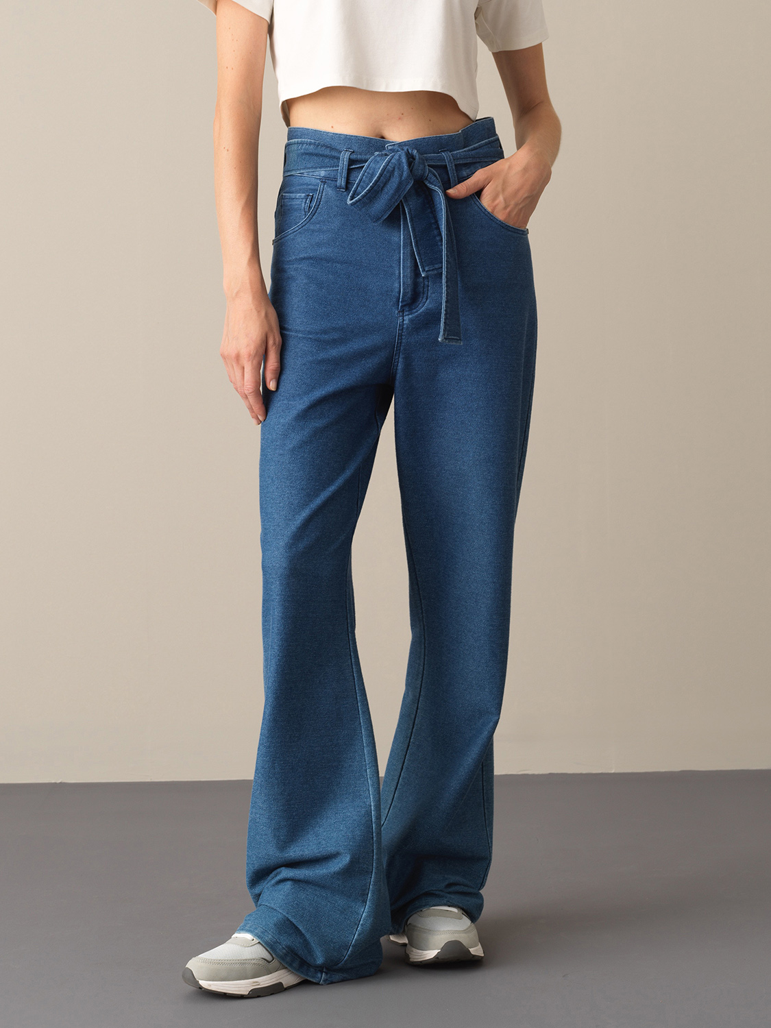 Mavi Pamuk Dokulu Regular Fit Pantolon 