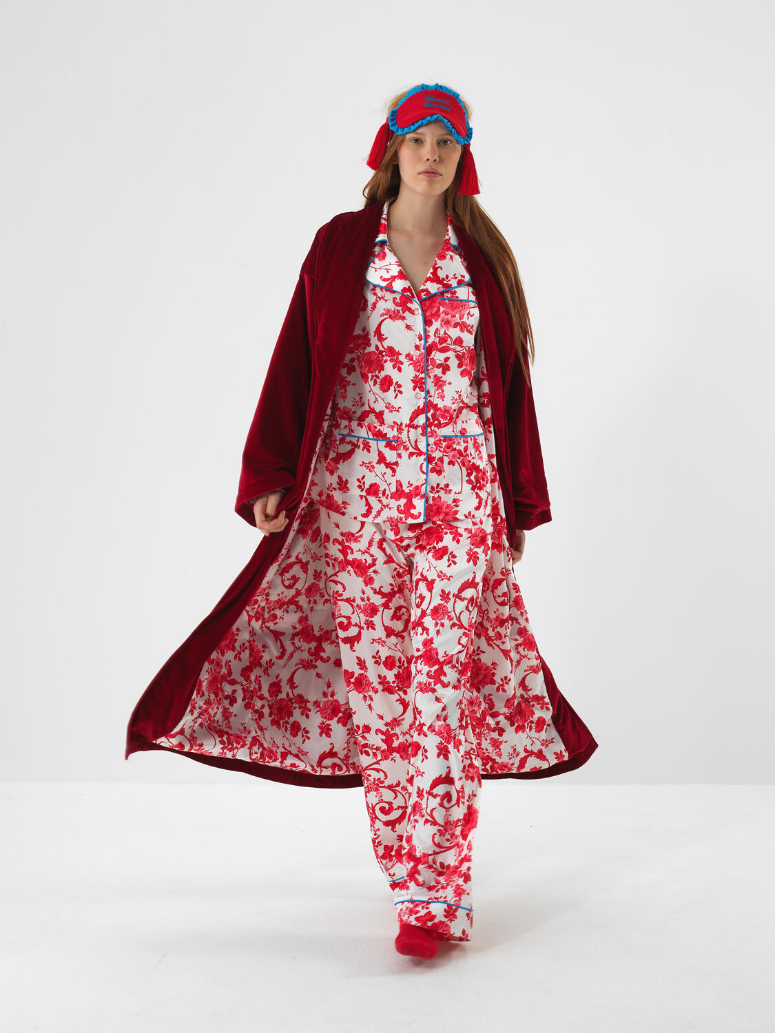 Kırmızı Lüks Dokulu Soft Kadife Oversize Sabahlık - 3