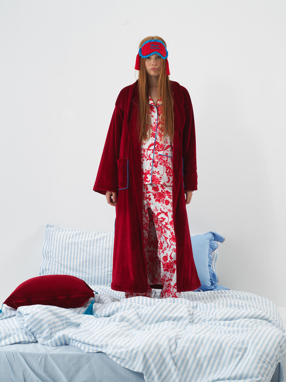 Kırmızı Lüks Dokulu Soft Kadife Oversize Sabahlık