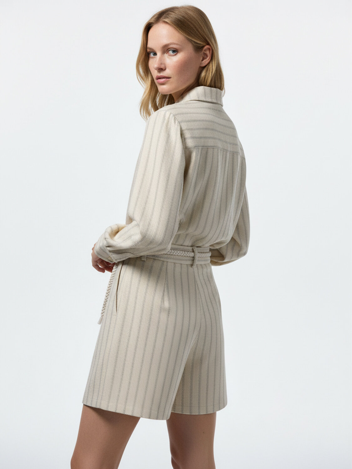 Bej Doğal Dökümlü Oversize Şort - 4