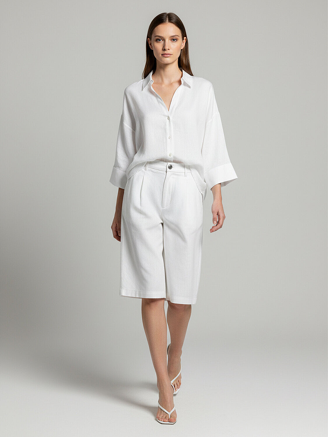 Beyaz %100 Keten Oversize Şort (3)