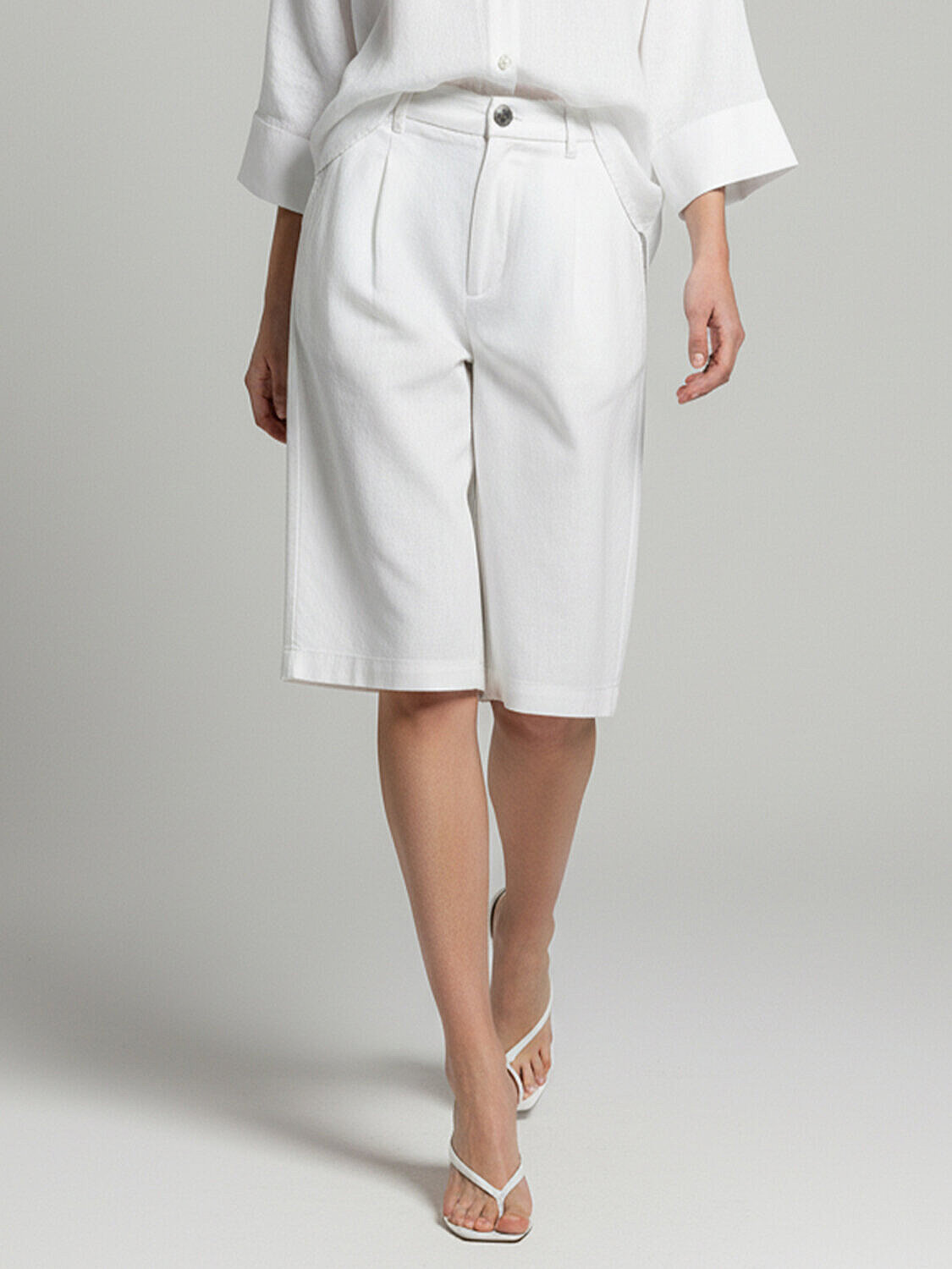 Beyaz %100 Keten Oversize Şort