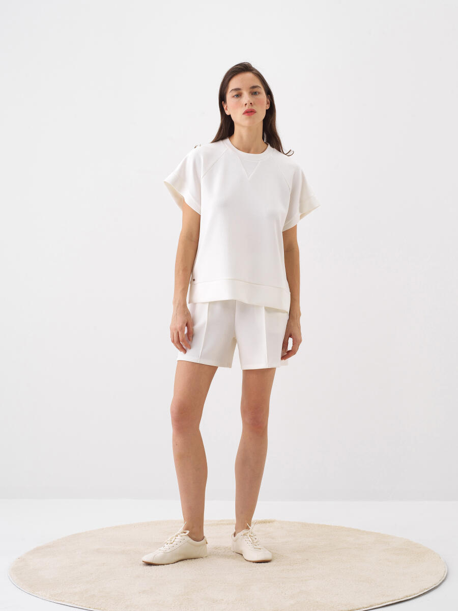 Beyaz Modal Karışımlı Oversize Şort - 2