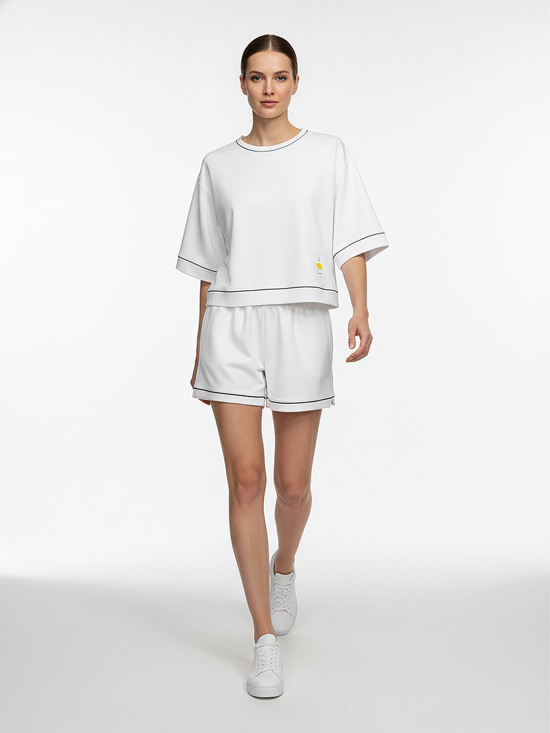 Beyaz Pamuk Dokulu Oversize Şort - 3
