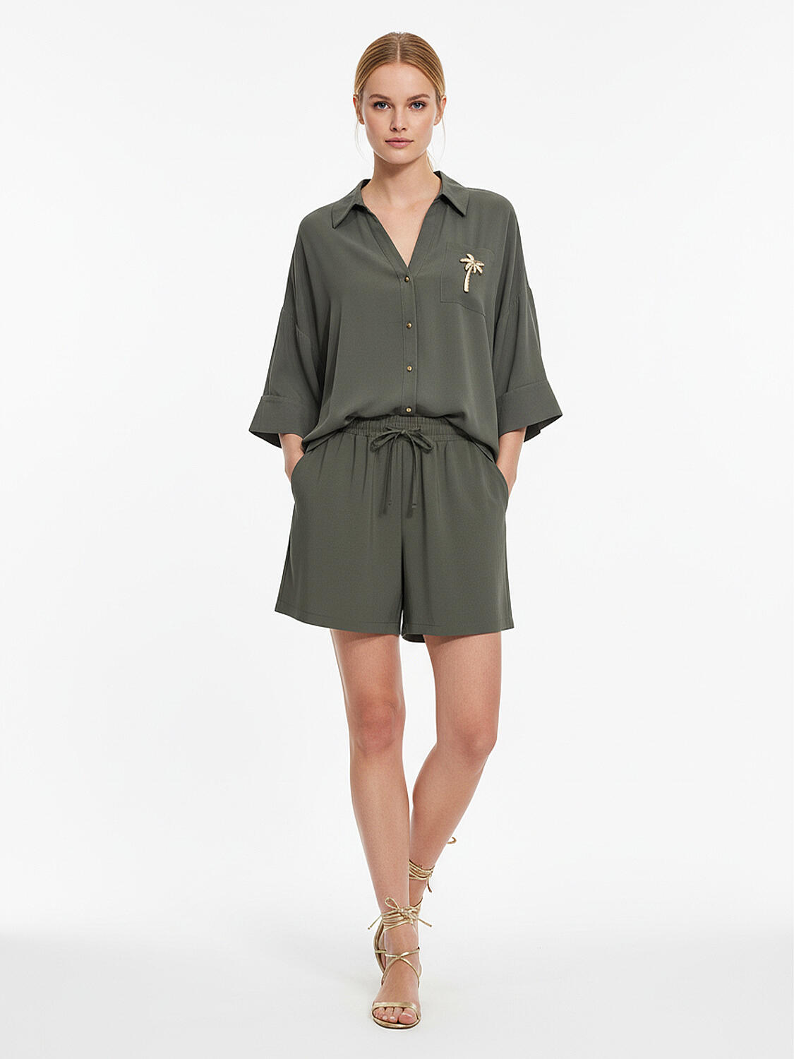 Haki İpeksi Dokulu Oversize Şort - 2