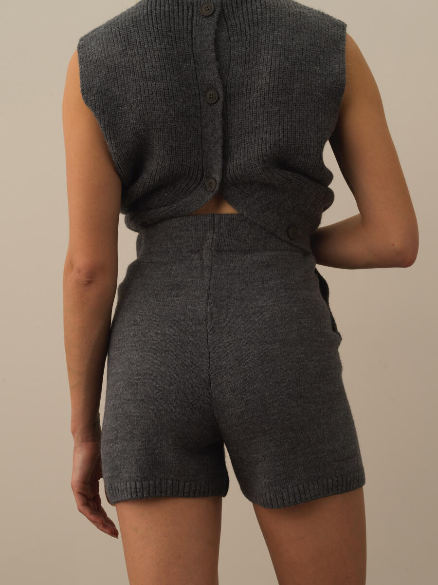 Gri Regular Fit Yünlü Triko Şort - 2