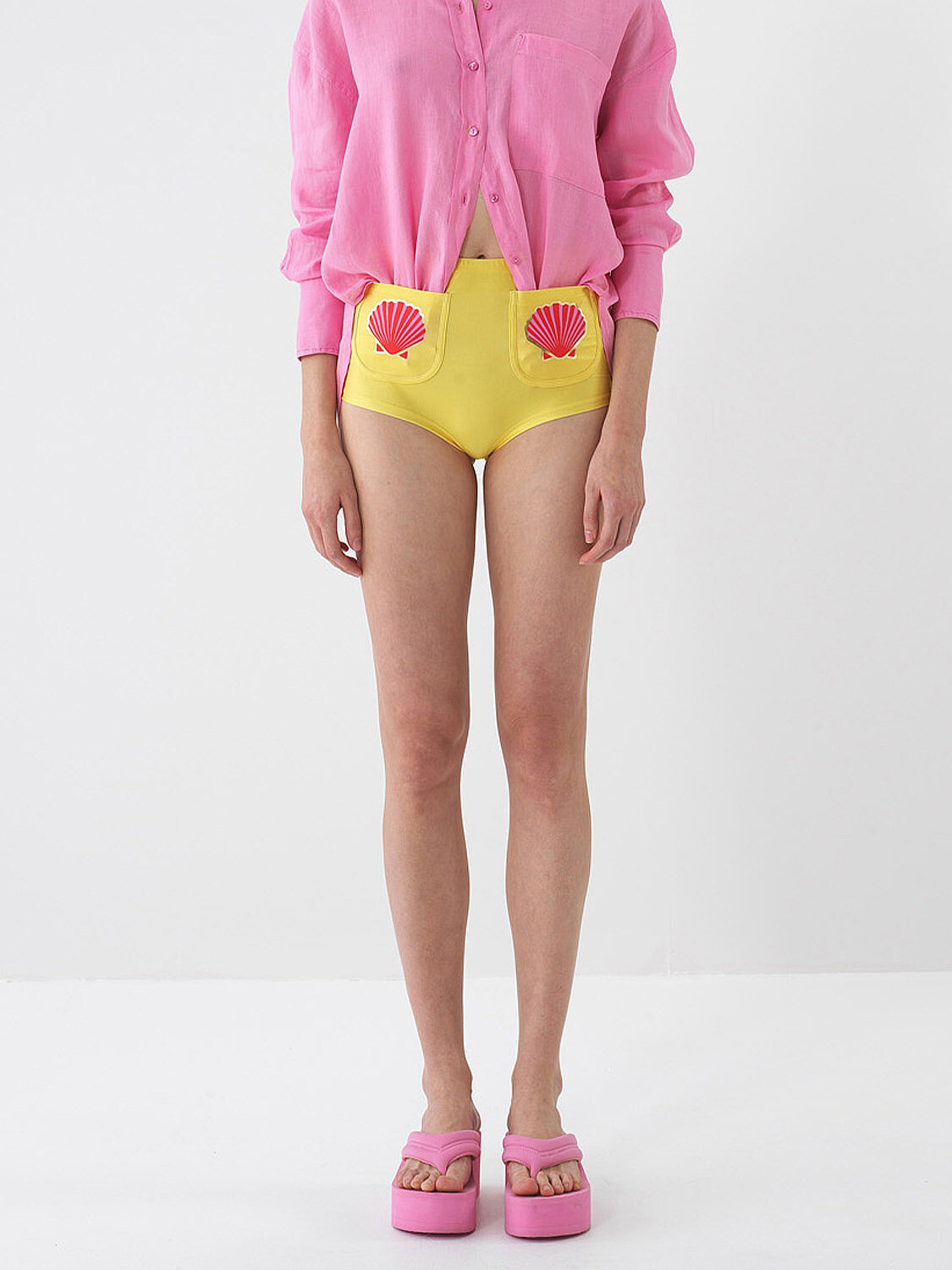 Sarı Doğal Dökümlü Slim Fit Şort (1)