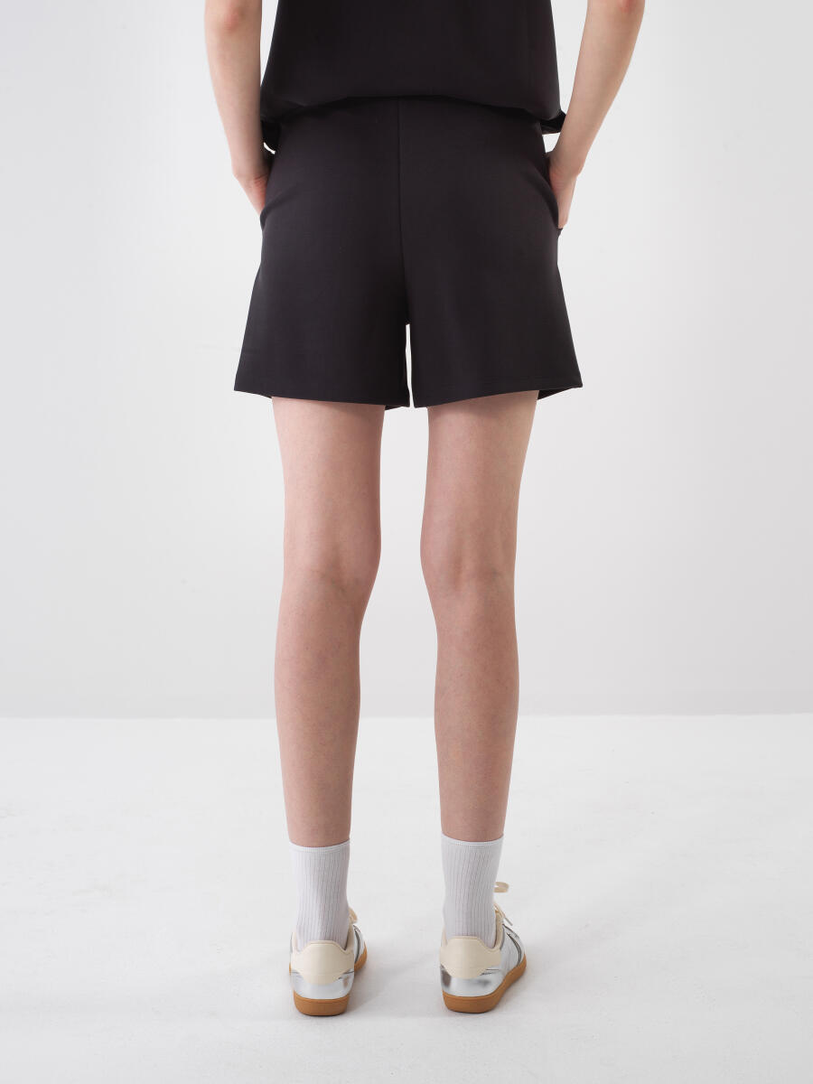 Siyah Modal Karışımlı Oversize Şort - 4