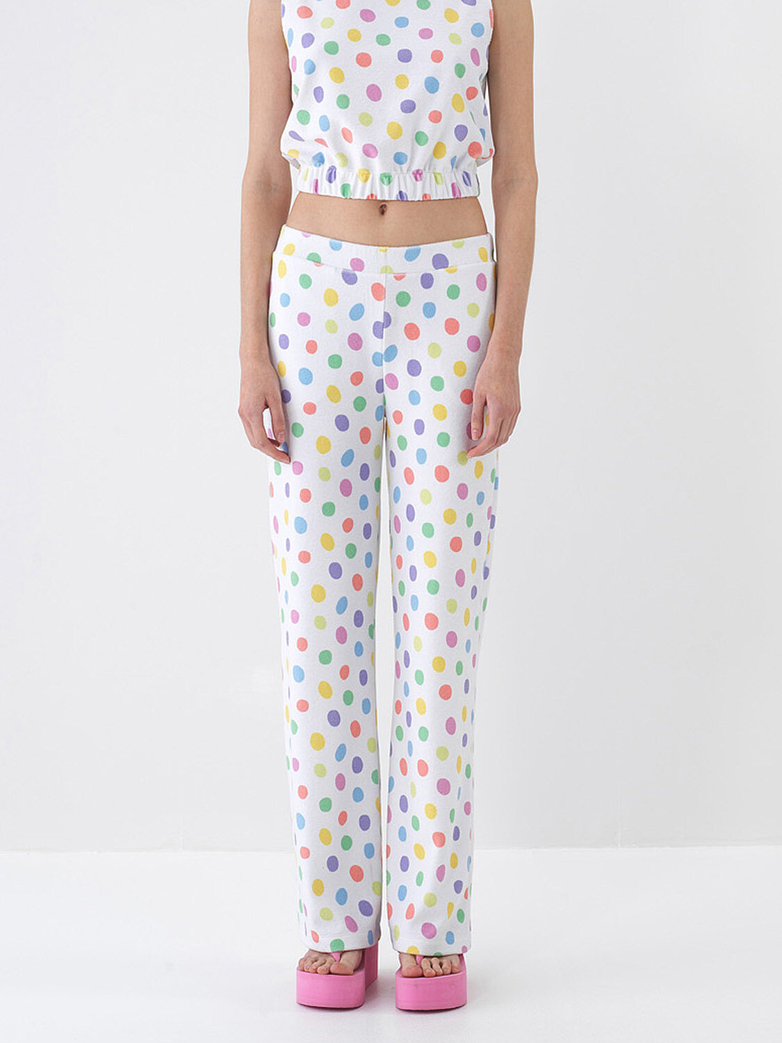 Beyaz Pamuk Dokulu Regular Fit Sweat Pantolon