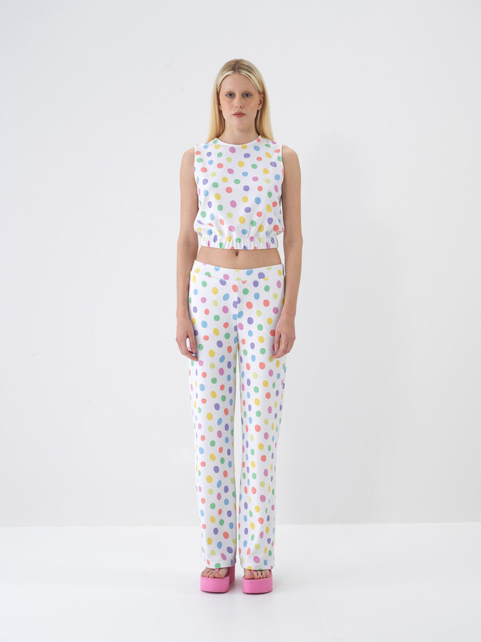 Beyaz Pamuk Dokulu Regular Fit Sweat Pantolon (1)