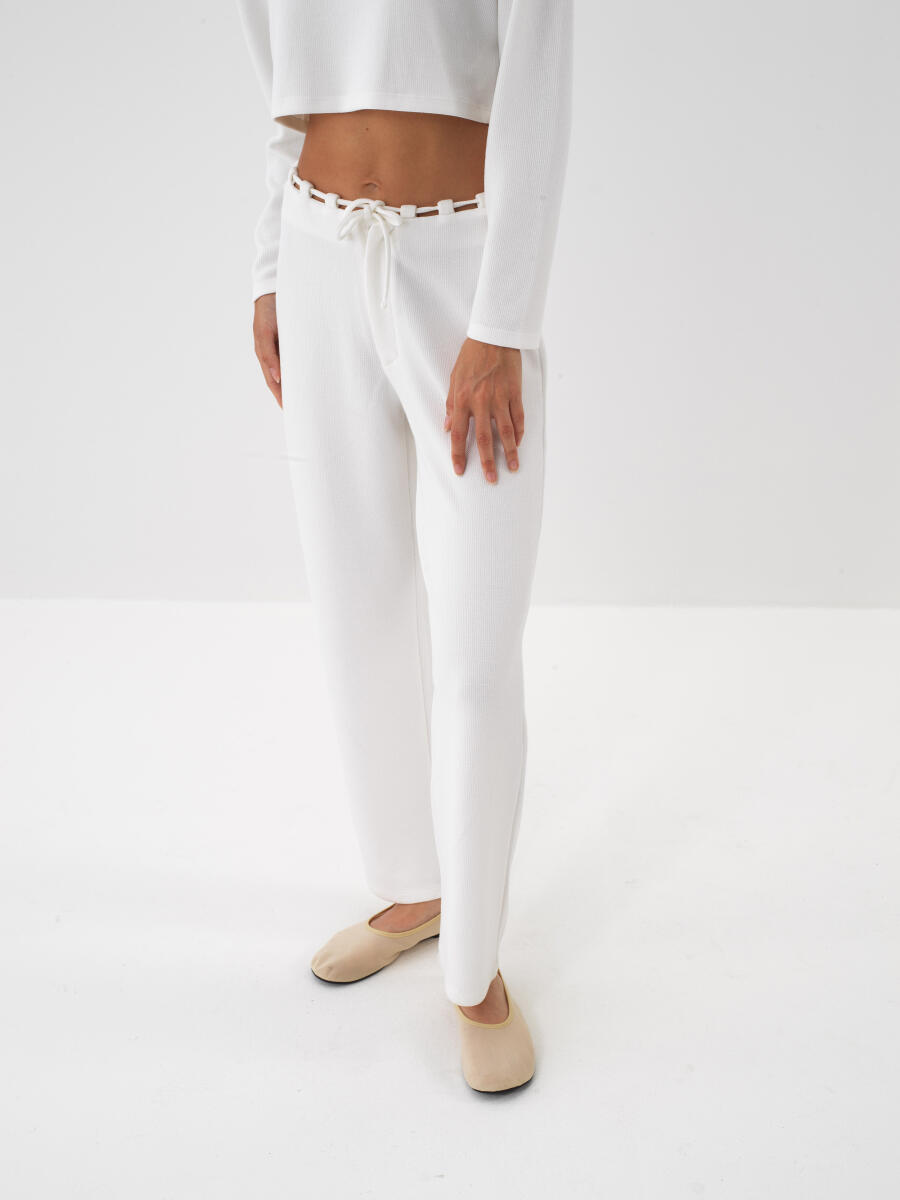 Ekru Esnek Dokulu Regular Fit Sweat Pantolon