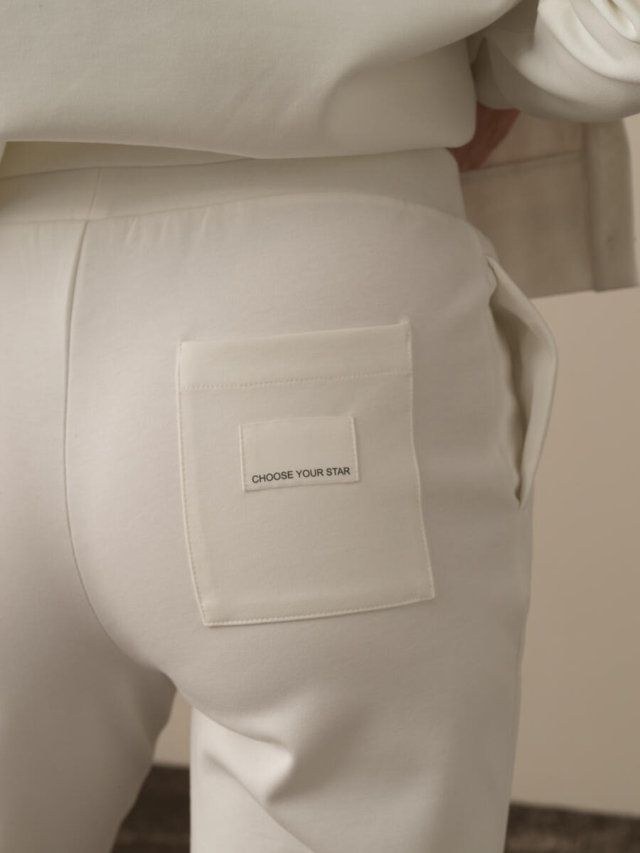 Kırık Beyaz Pamuk Dokulu Regular Fit Sweat Pantolon - 3