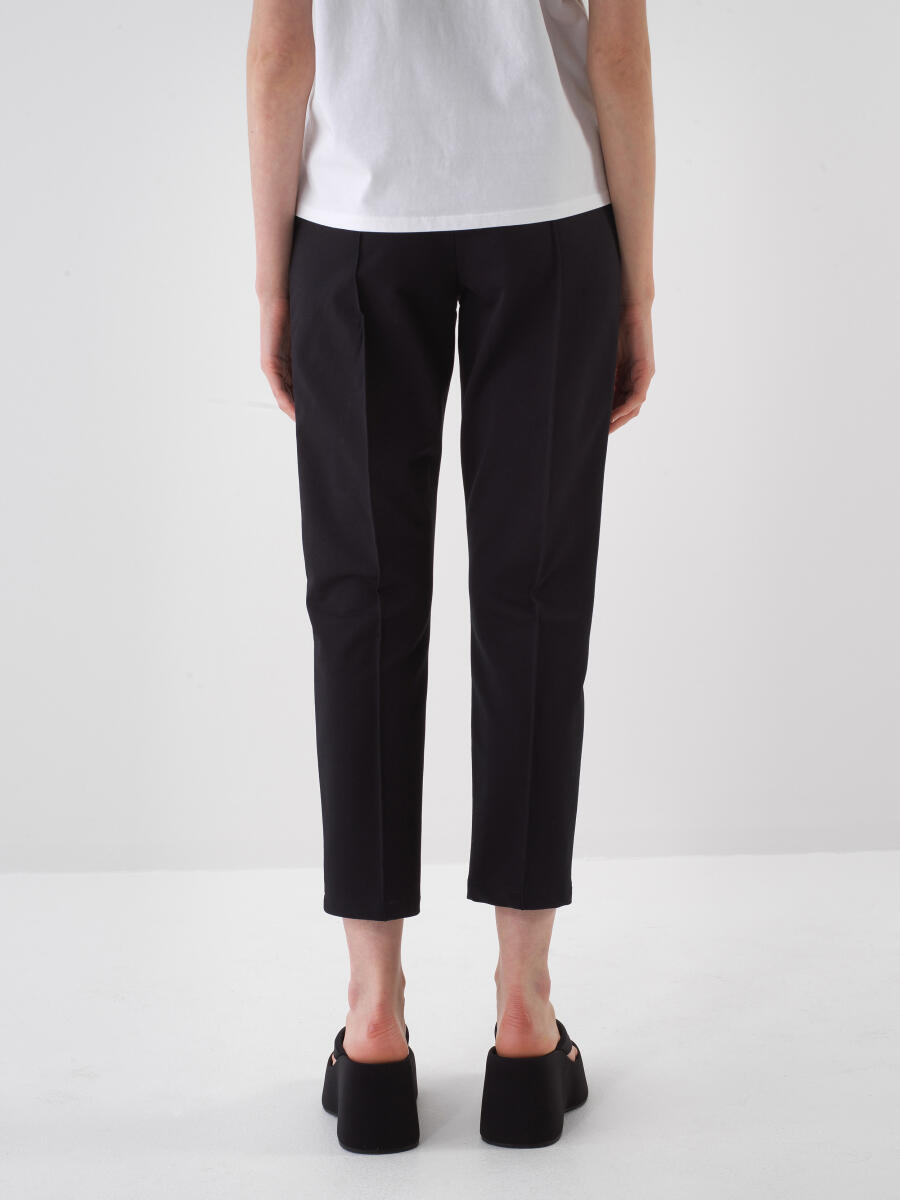 Siyah Pamuk Dokulu Regular Fit Sweat Pantolon - 4