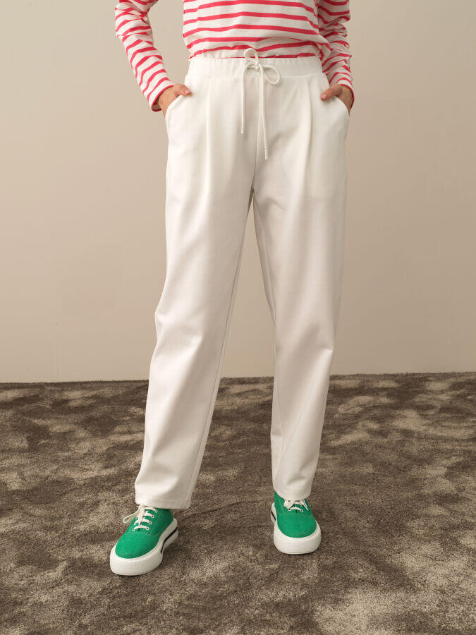 Xint Toptan Kırık Beyaz Pamuk Dokulu Regular Fit Sweat Pantolon