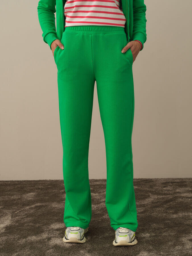 Xint Toptan Yeşil Pamuk Dokulu Regular Fit Sweat Pantolon