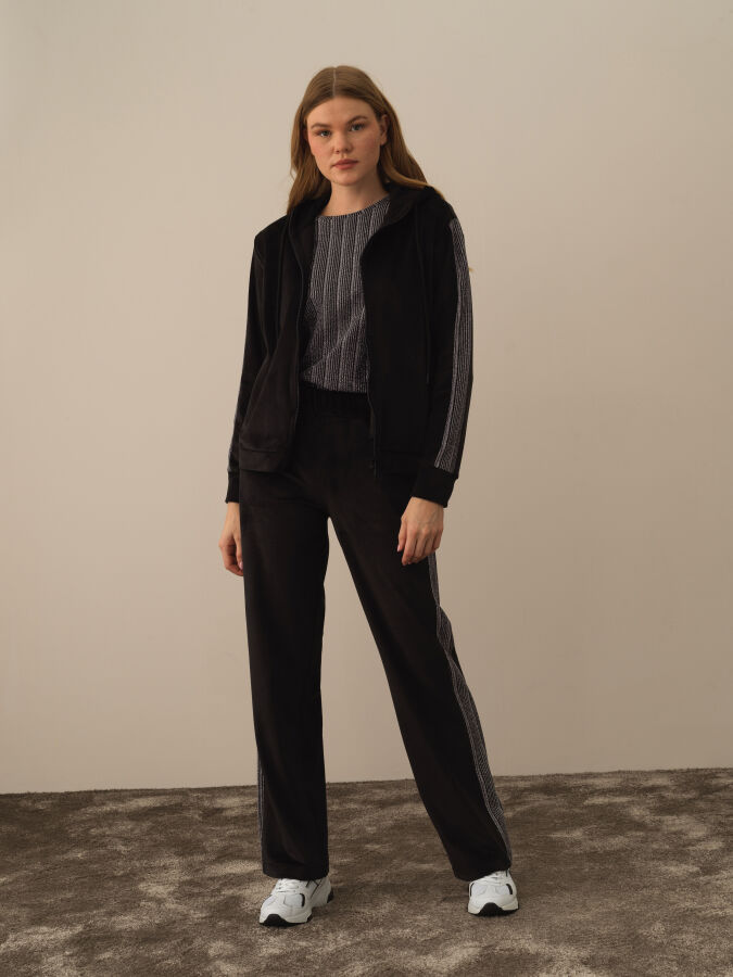 Siyah Esnek Dokulu Regular Fit Sweatmont - Xint