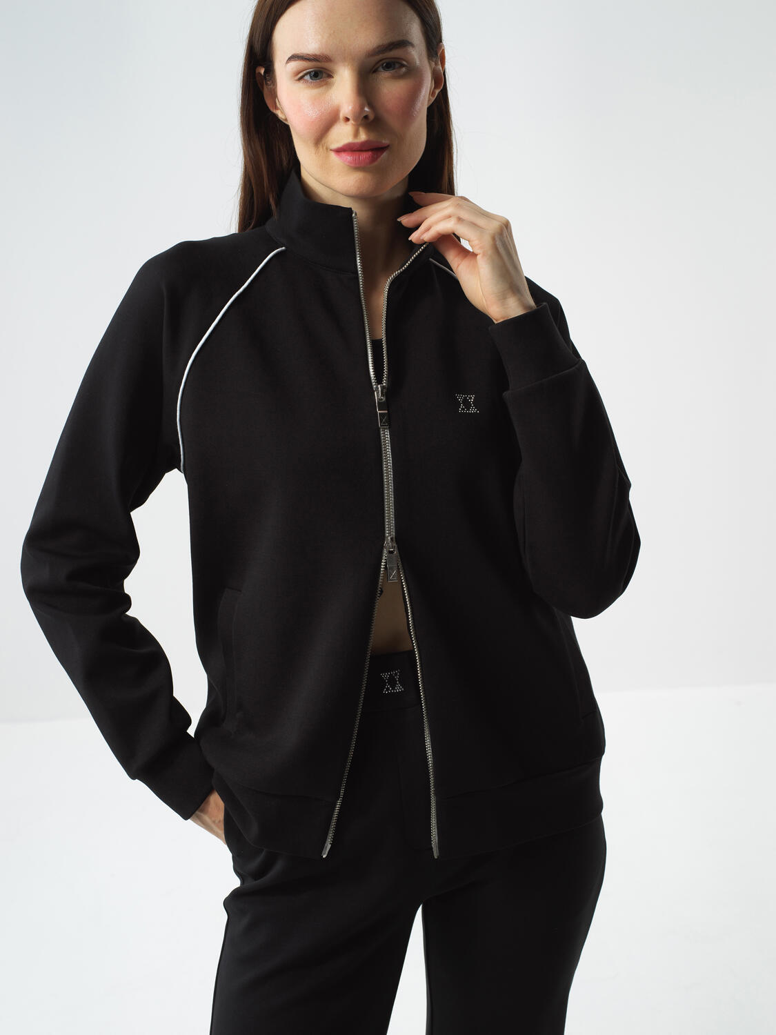 Siyah Pamuk Dokulu Regular Fit Sweatmont - 1