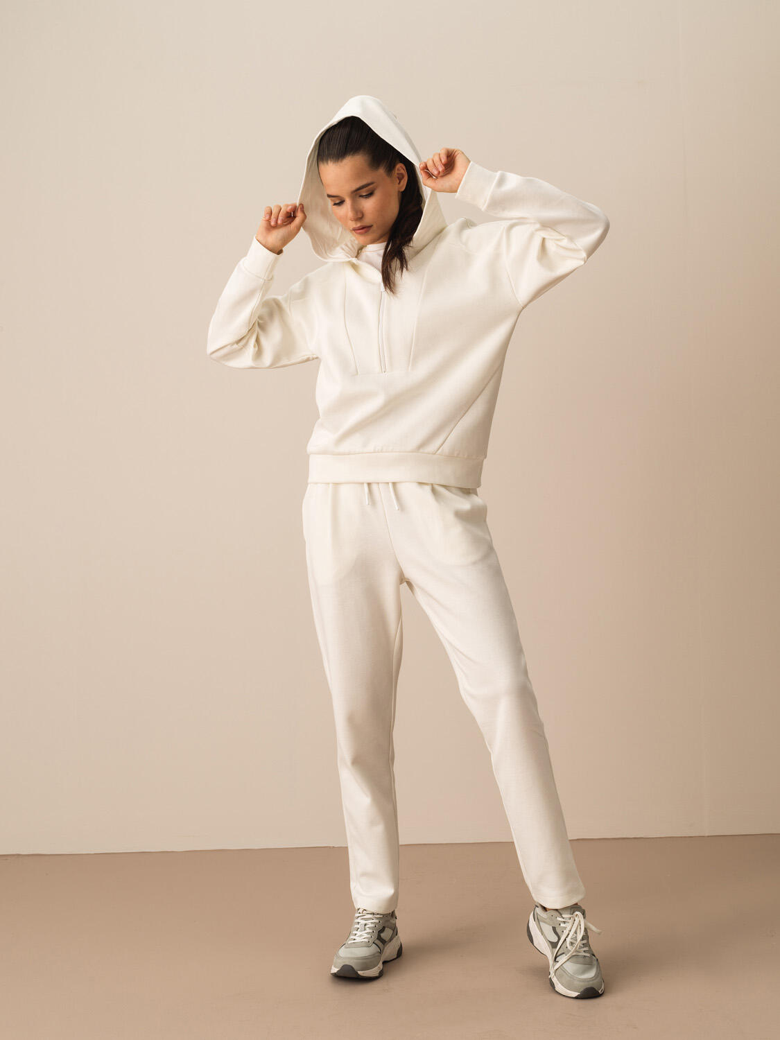 Ekru Pamuk Dokulu Oversize Sweatshirt