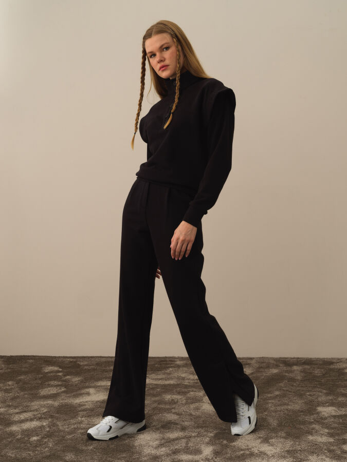 Siyah Pamuk Dokulu Regular Fit Sweatshirt - Xint