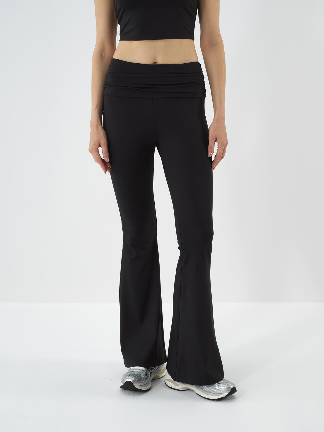 Siyah Esnek Dokulu Slim Fit Tayt