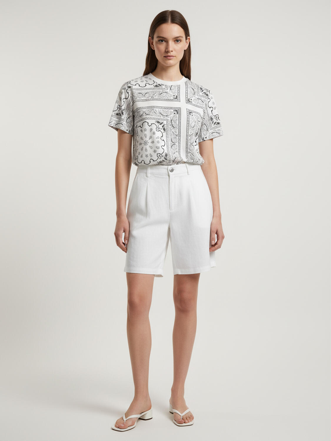 Beyaz Pamuk Dokulu Regular Fit Tişört - 2