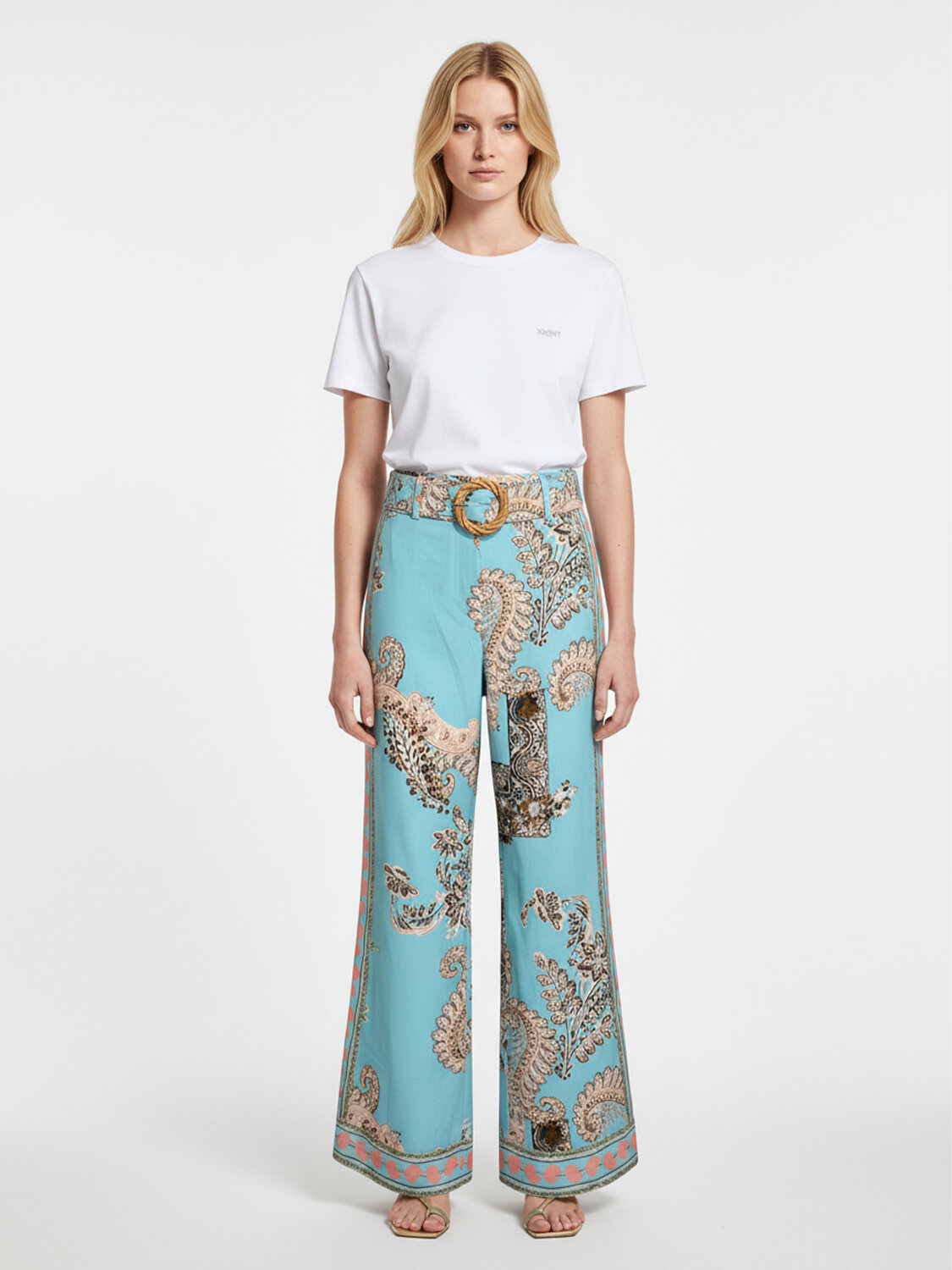 Beyaz Pamuk Dokulu Regular Fit Tişört (1)